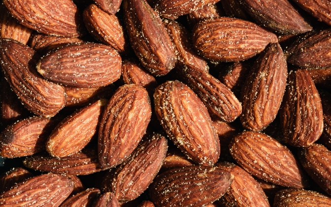 salt and vinegar almonds