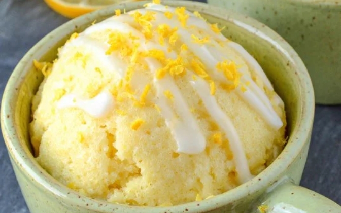 Quick Keto Lemon-Flax Mug Cake