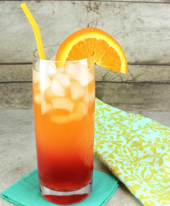 Sparkling Low-Carb Tequila Sunrise Recipe